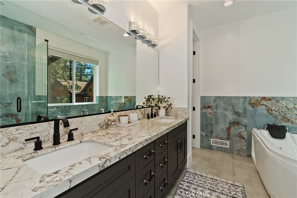 610 Blue Jay Property Photo 32