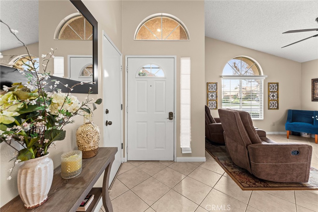 1154 Fairway Oaks Property Photo 4