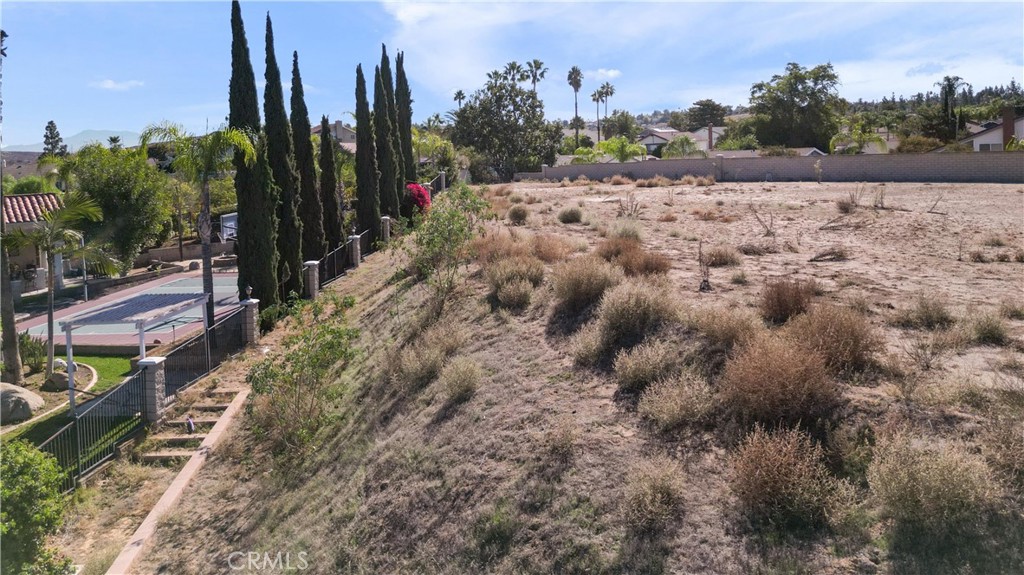 6204 Claridge Drive Property Photo 10