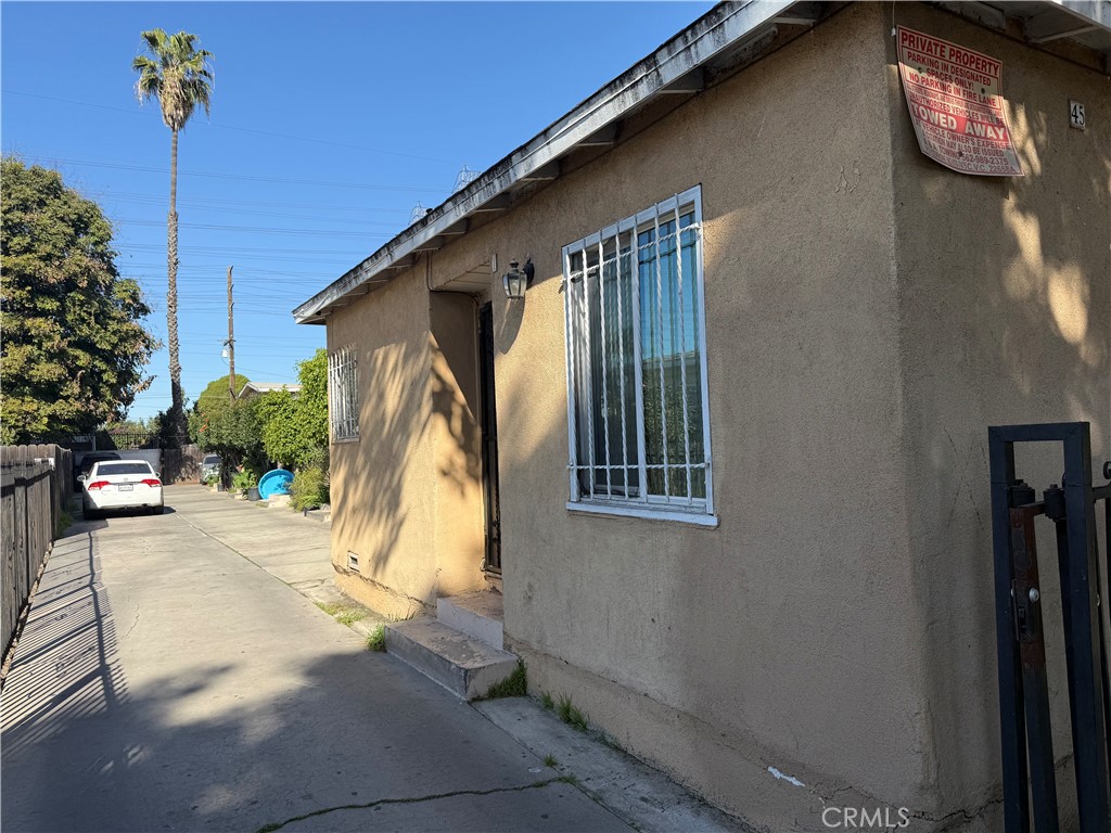 45 E 69th Way Property Photo 3