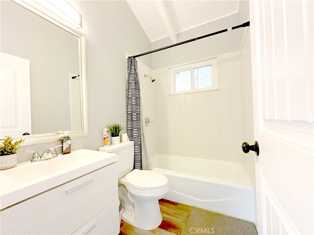726 Golden Property Photo 20