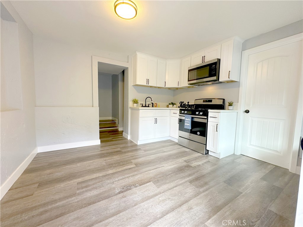 726 Golden Property Photo 29