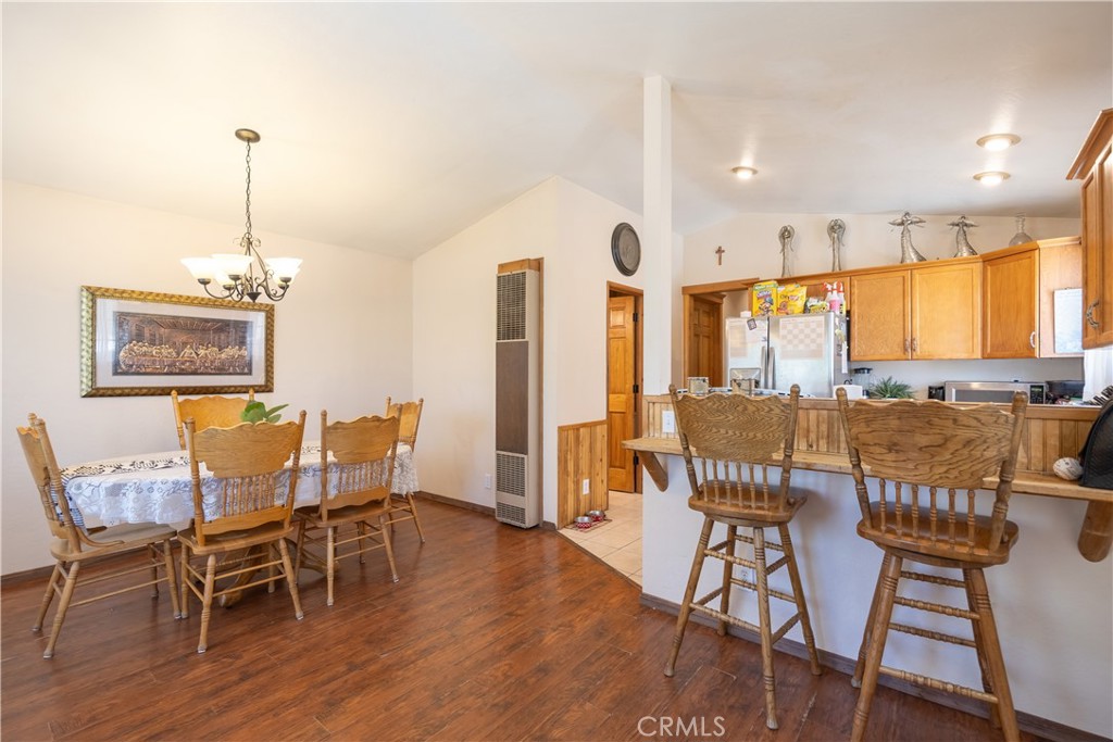 209 W Meadow Lane Property Photo 5