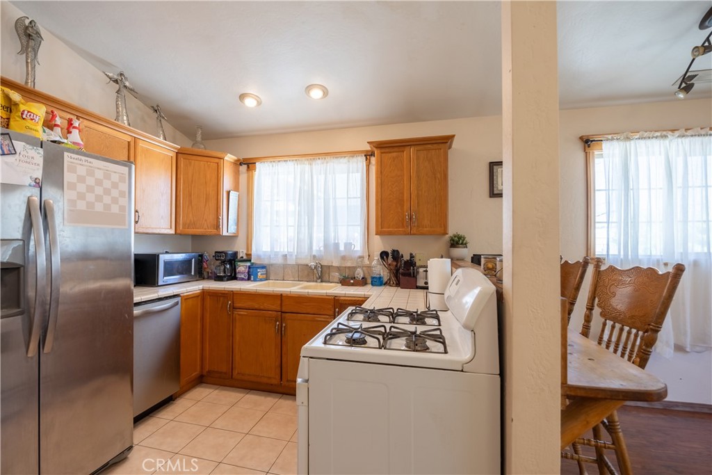 209 W Meadow Lane Property Photo 8