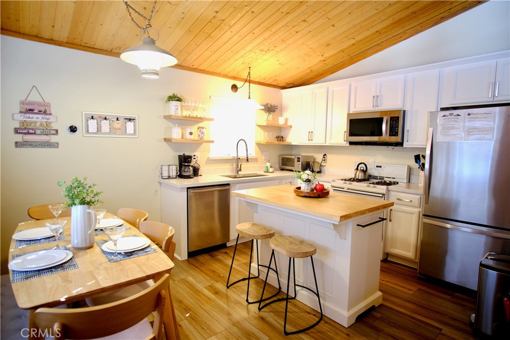 43354 Deer Canyon Property Photo 10