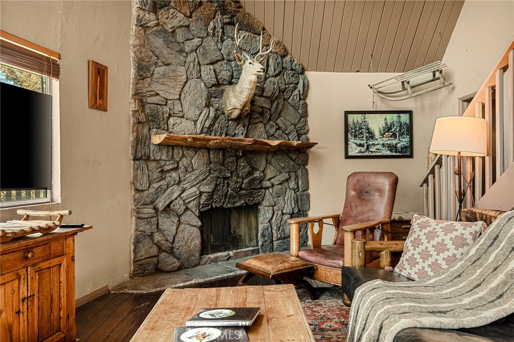 1256 Grass Valley Property Photo 9