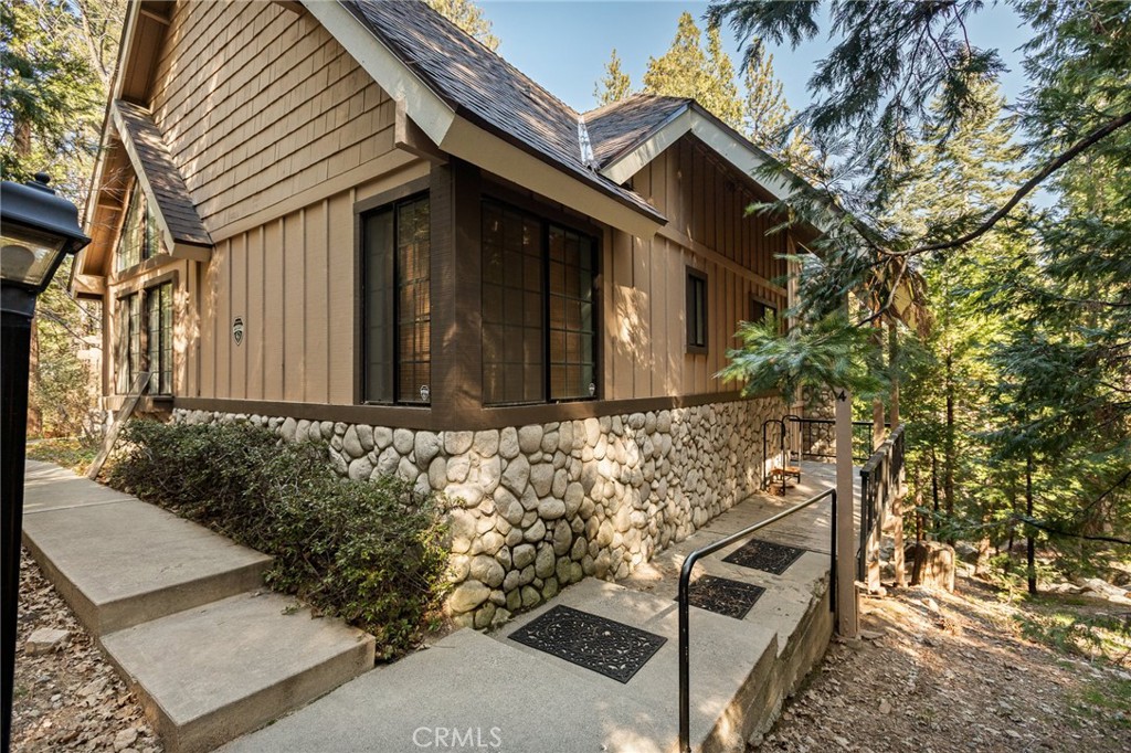 27434 White Fir Property Photo 3