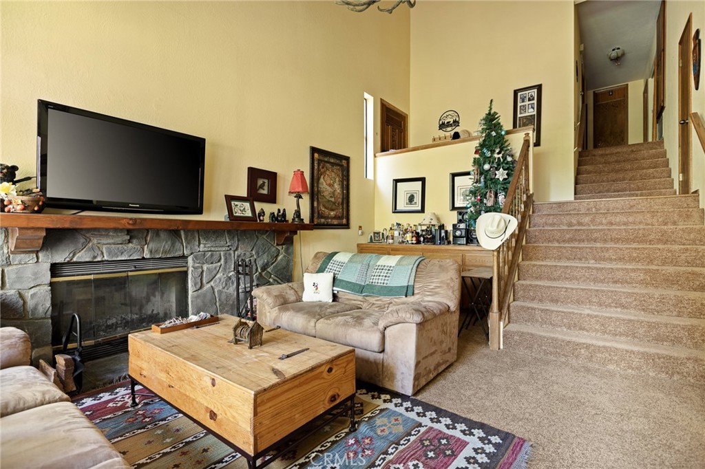 27434 White Fir Property Photo 6