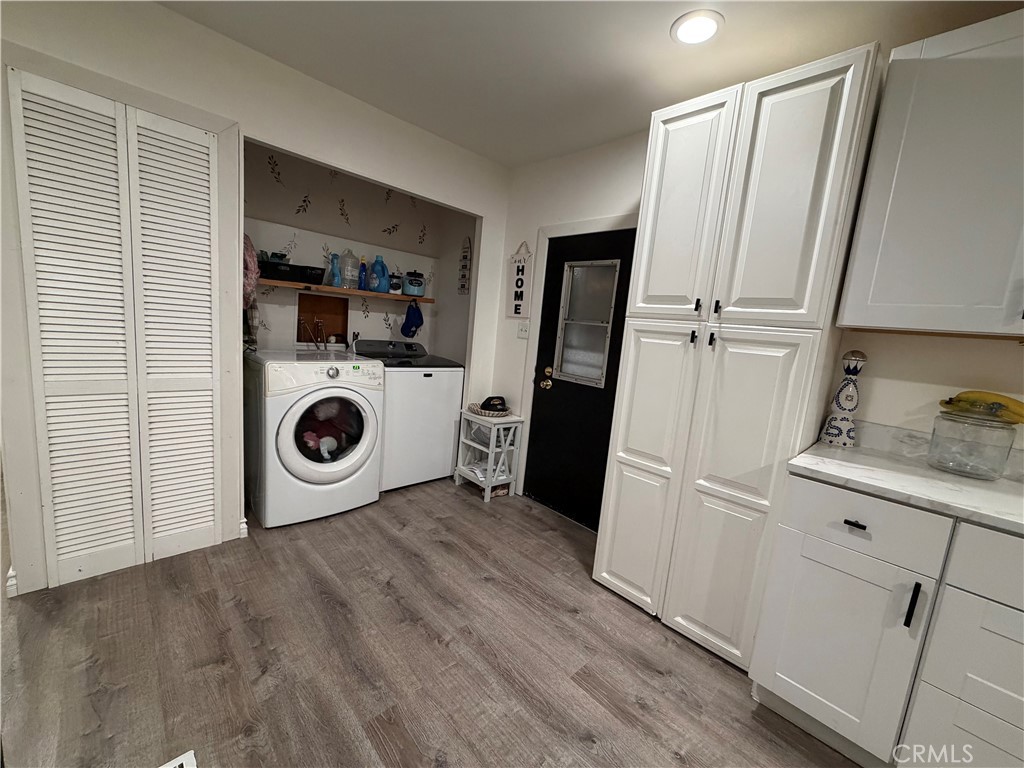 1155 S Riverside Avenue S 10 Property Photo 24