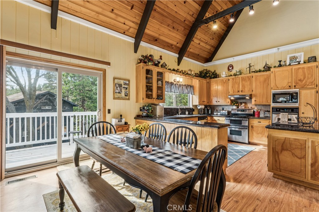 200 Birchwood Property Photo 7