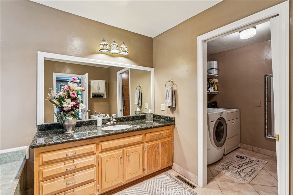 200 Birchwood Property Photo 16