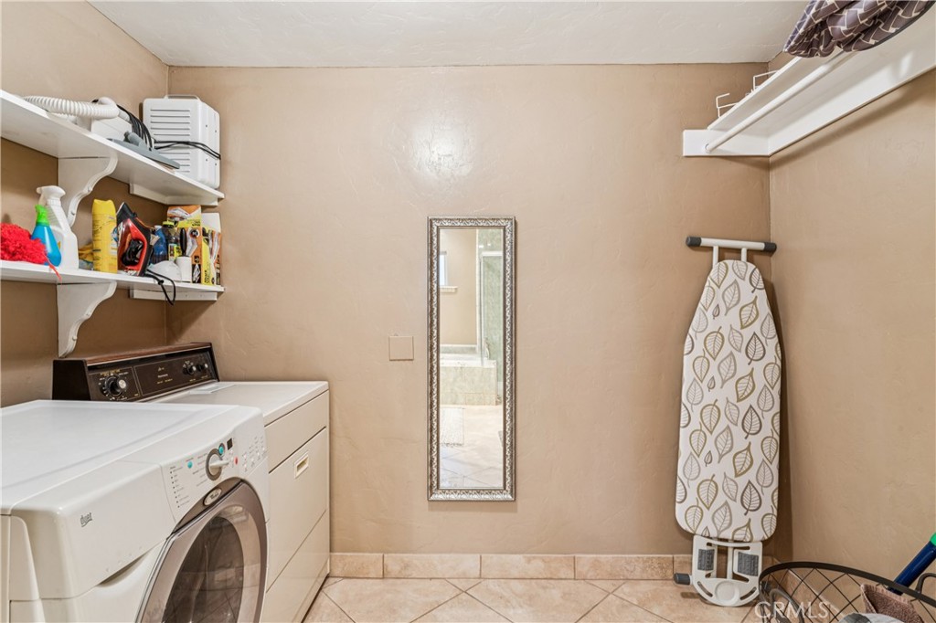 200 Birchwood Property Photo 17