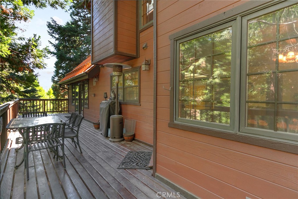 27421 Cedarwood Drive Property Photo 37