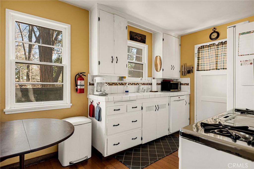 363 Mittry Property Photo 6