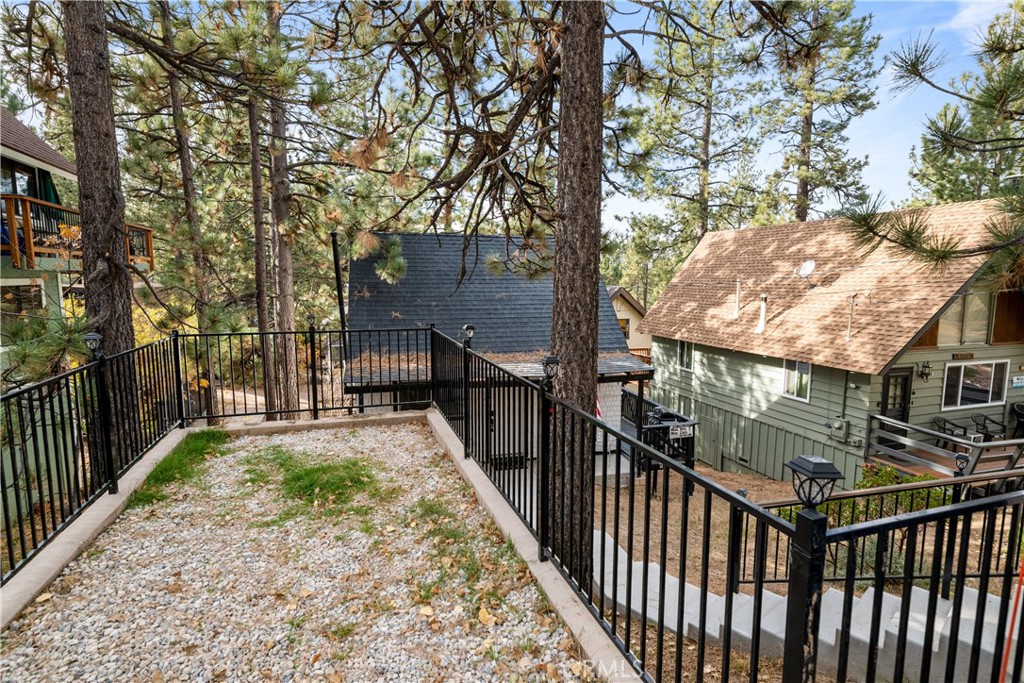 688 Main Property Photo 21