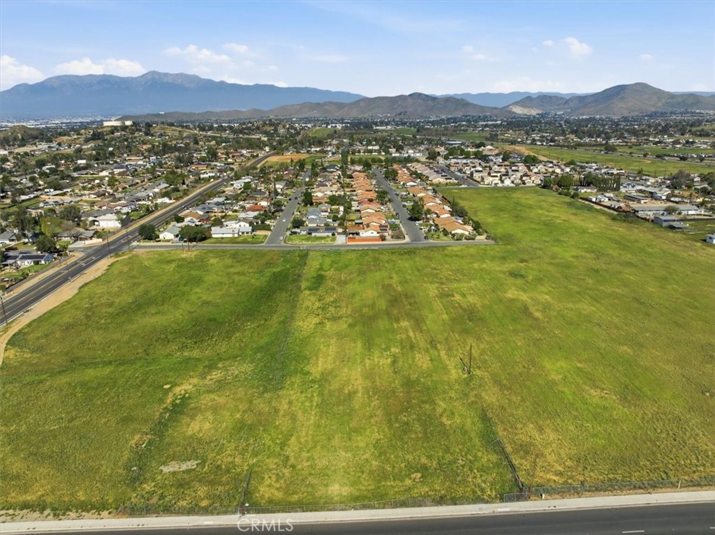 9131 Limonite Property Photo 7