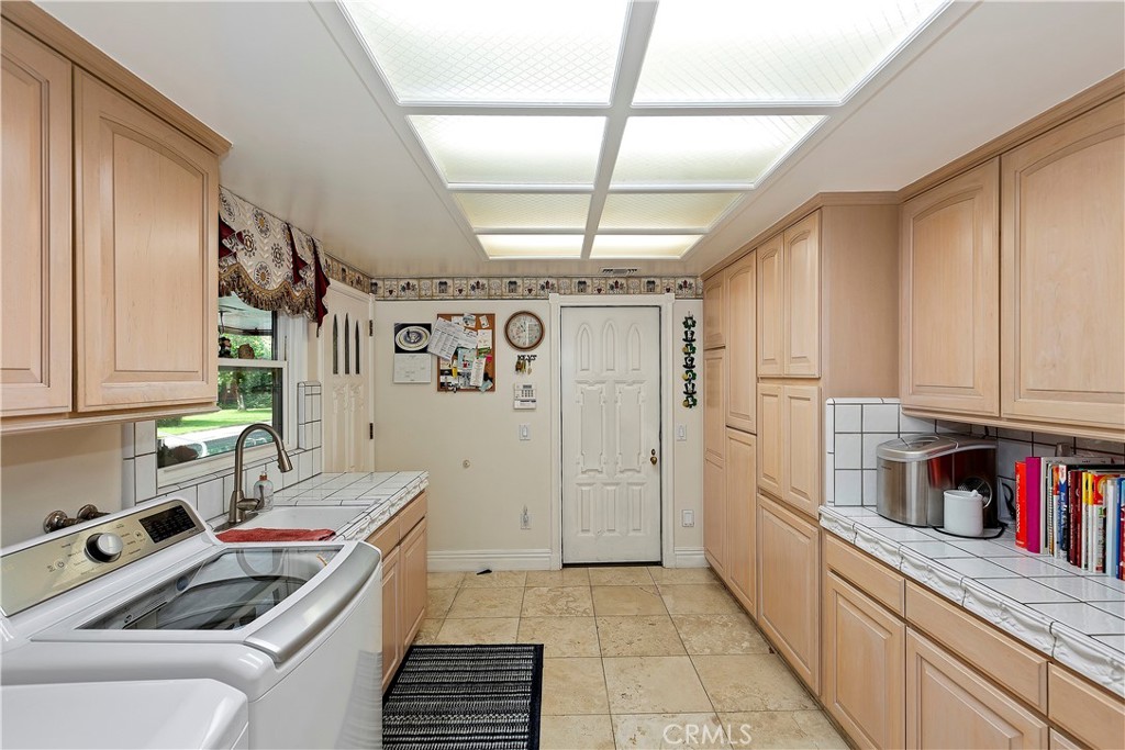 3694 Parkside Property Photo 29