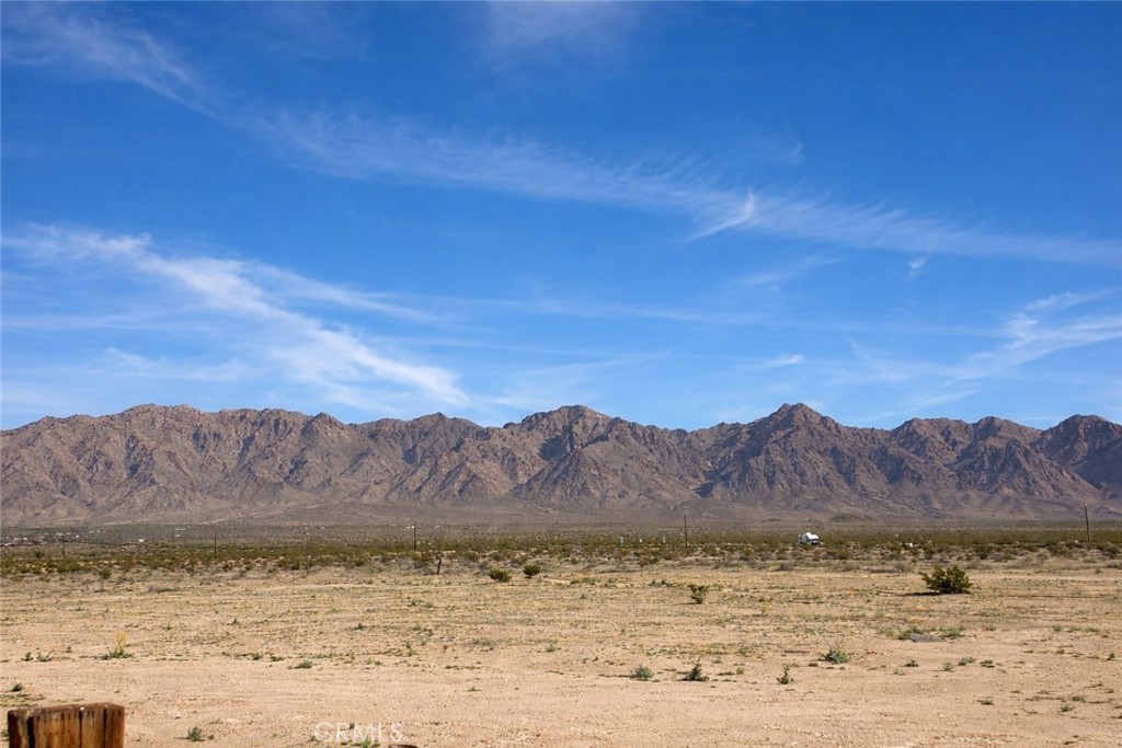 88020 Amboy Property Photo 9