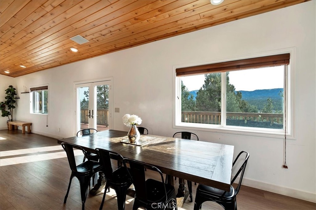 1051 Mound Property Photo 10