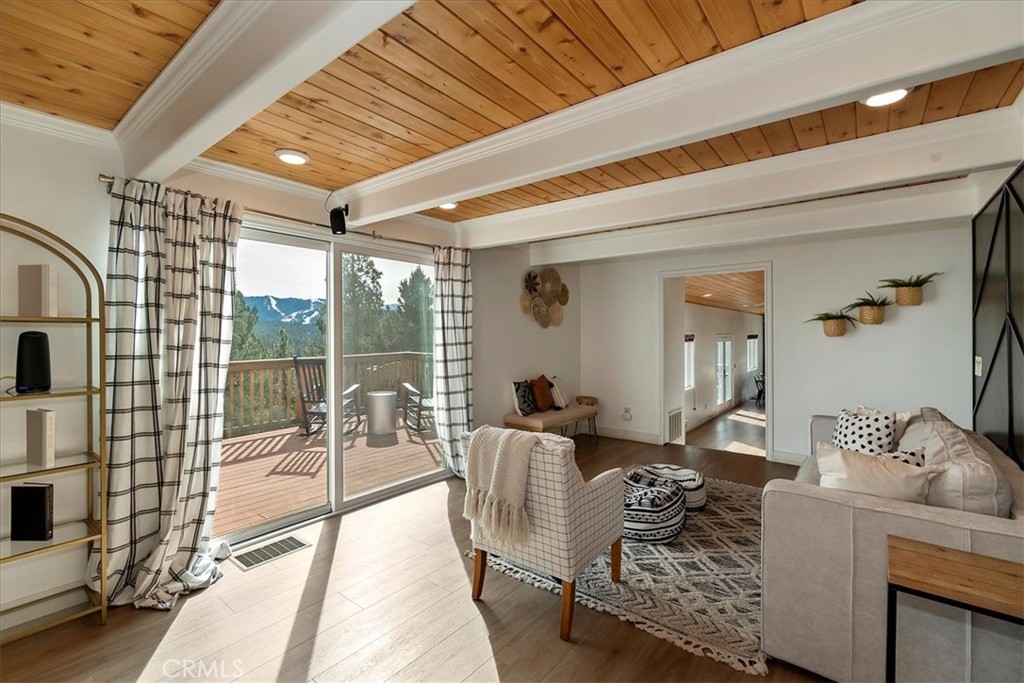 1051 Mound Property Photo 20