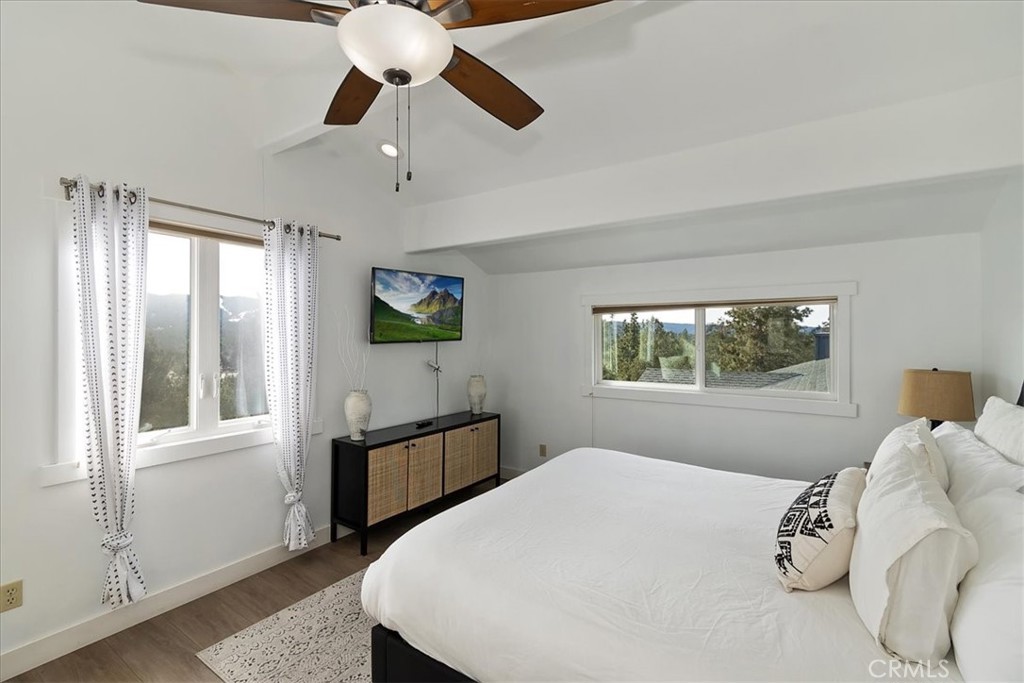 1051 Mound Property Photo 27