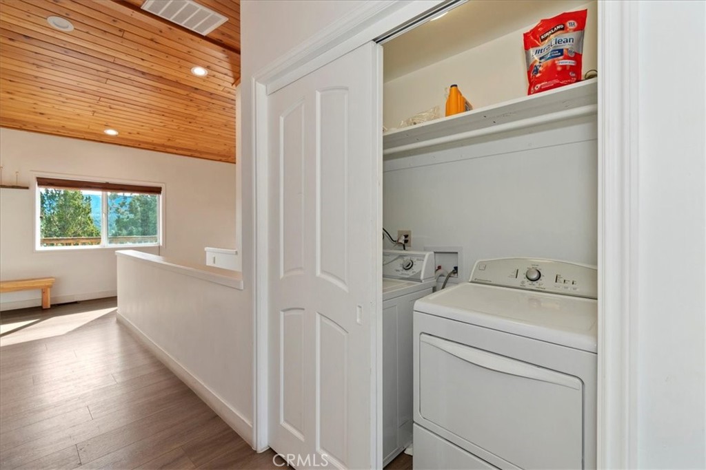 1051 Mound Property Photo 37