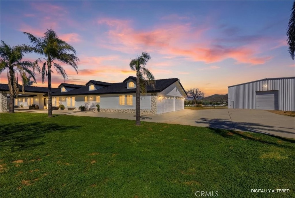 30100 Maxine Property Photo 1