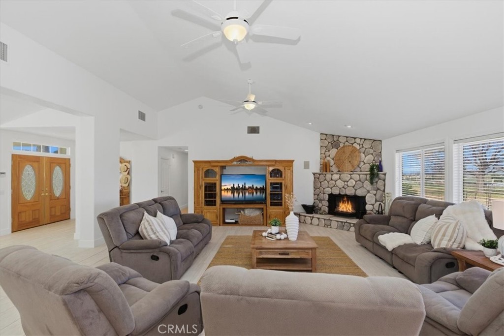 30100 Maxine Property Photo 16
