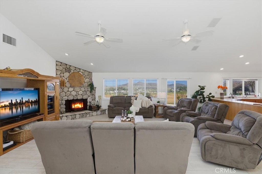 30100 Maxine Property Photo 17