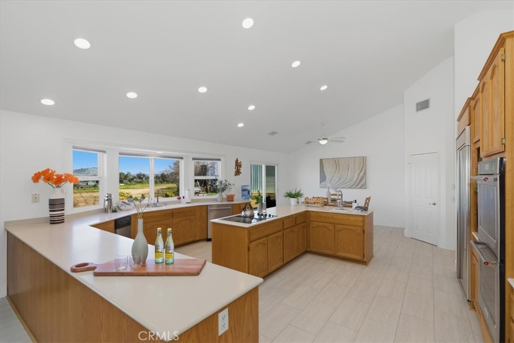 30100 Maxine Property Photo 24