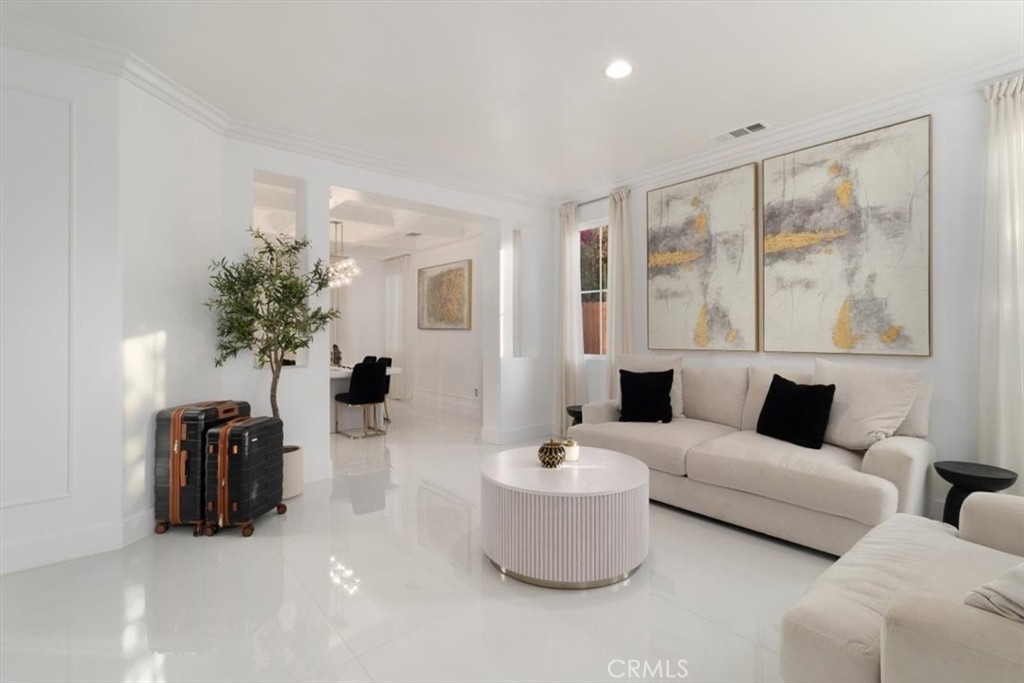 27569 Bottle Brush Property Photo 7