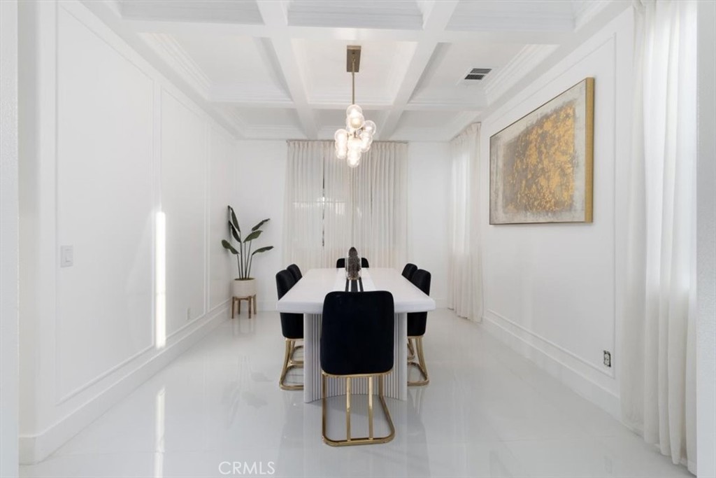 27569 Bottle Brush Property Photo 12