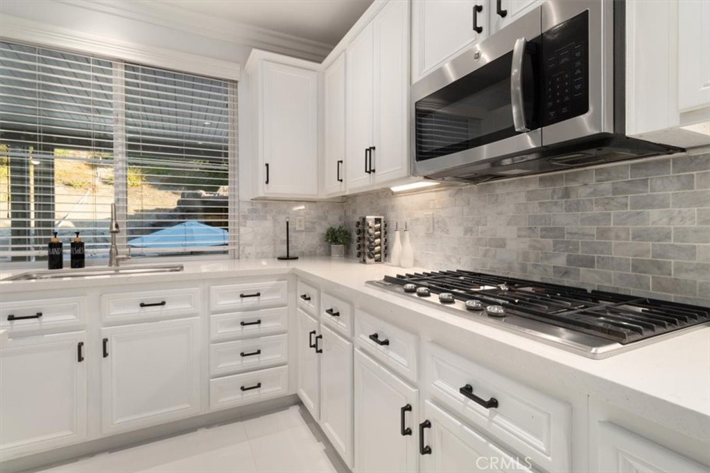 27569 Bottle Brush Property Photo 19