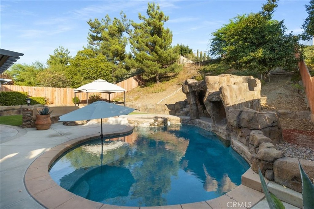 27569 Bottle Brush Property Photo 48