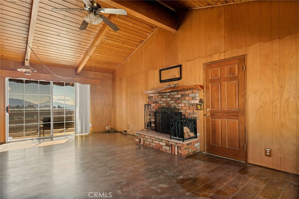 30509 Live Oak Property Photo 6