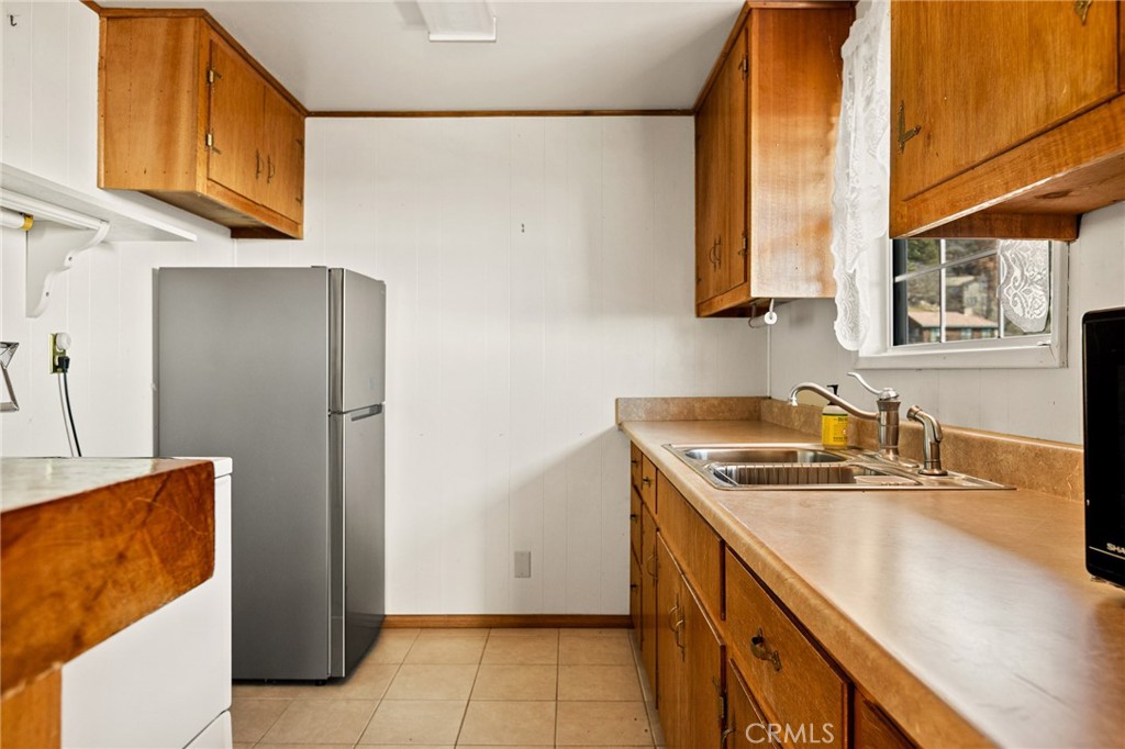 30509 Live Oak Property Photo 10