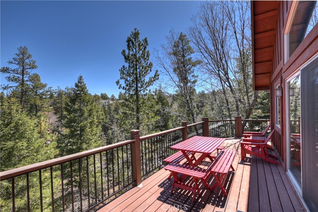 43336 Shasta Road Property Photo 3