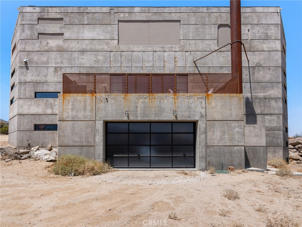 60240 Juniper Property Photo 3