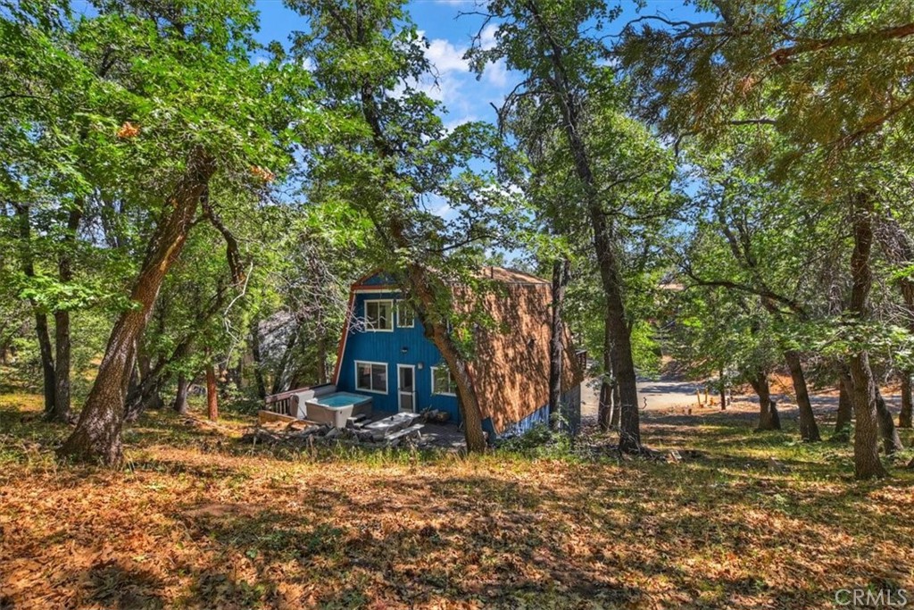 1351 Silverado Property Photo 4