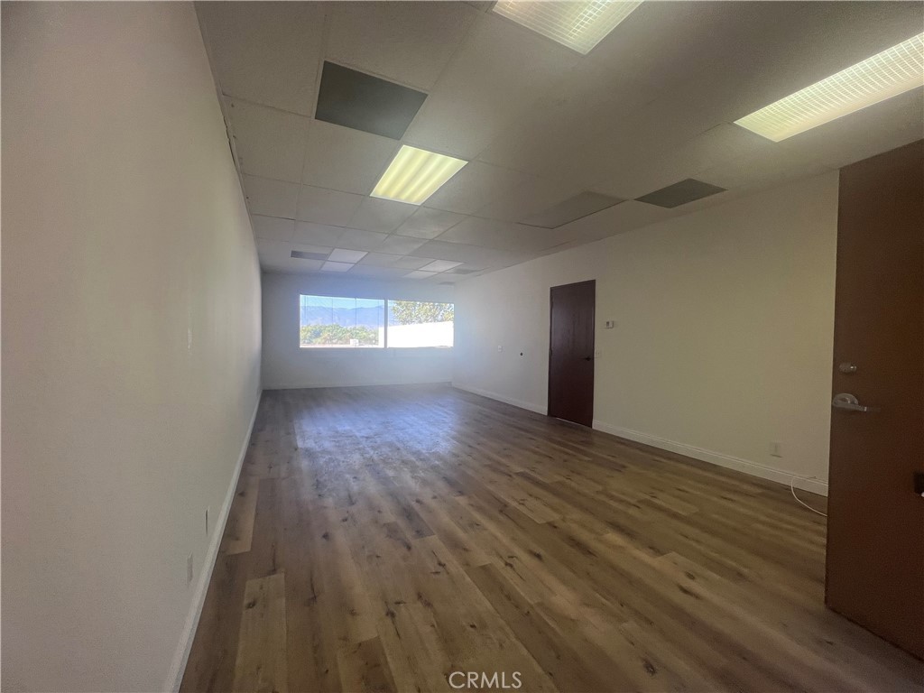 1881 Commercenter E 220 Property Photo 2