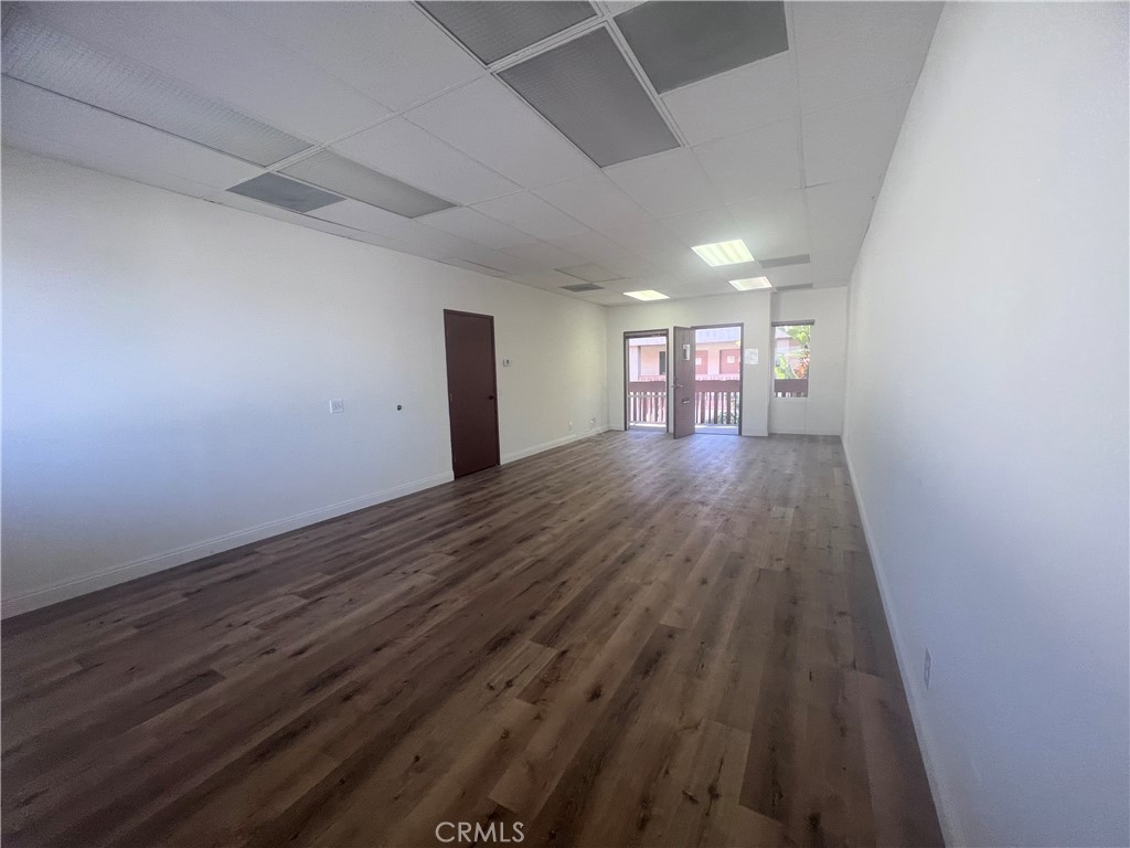1881 Commercenter E 220 Property Photo 3