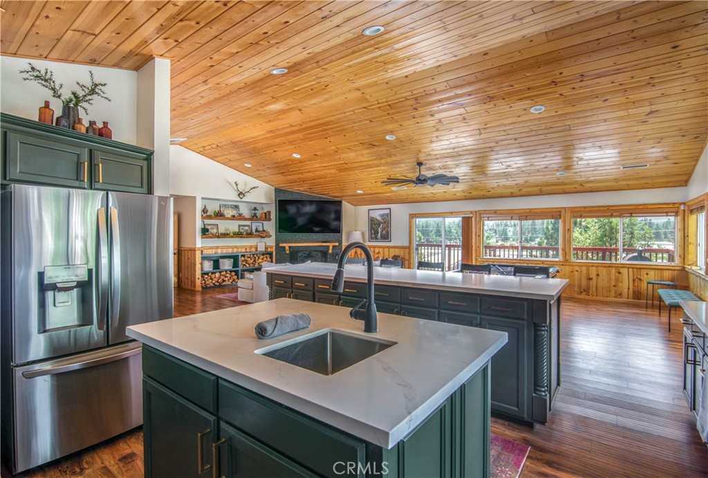 1002 White Mountain Property Photo 7
