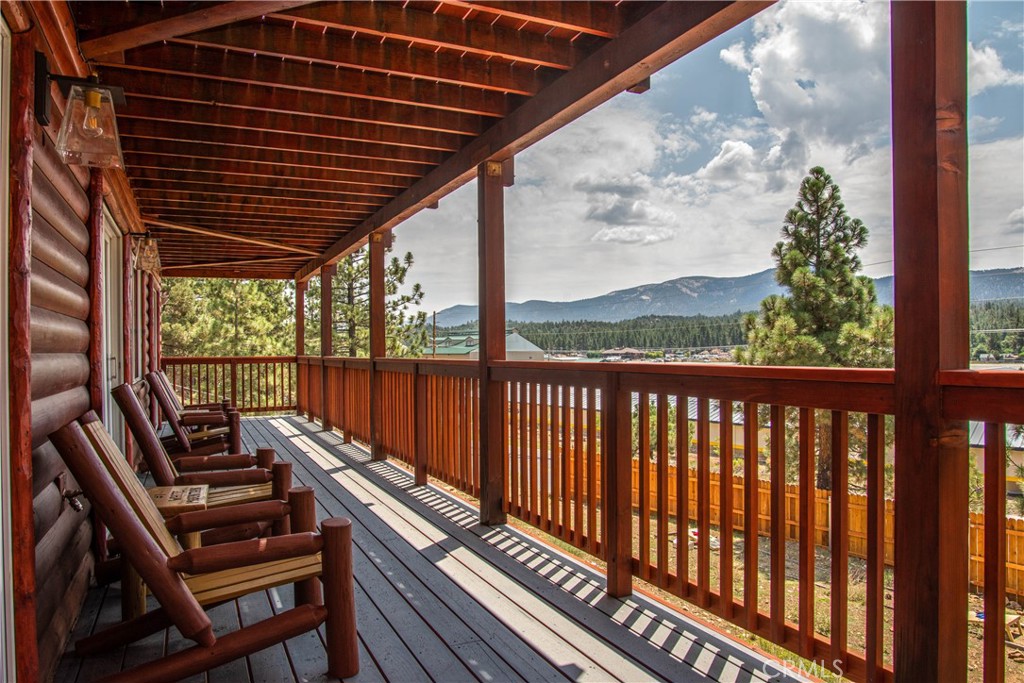 1002 White Mountain Property Photo 17