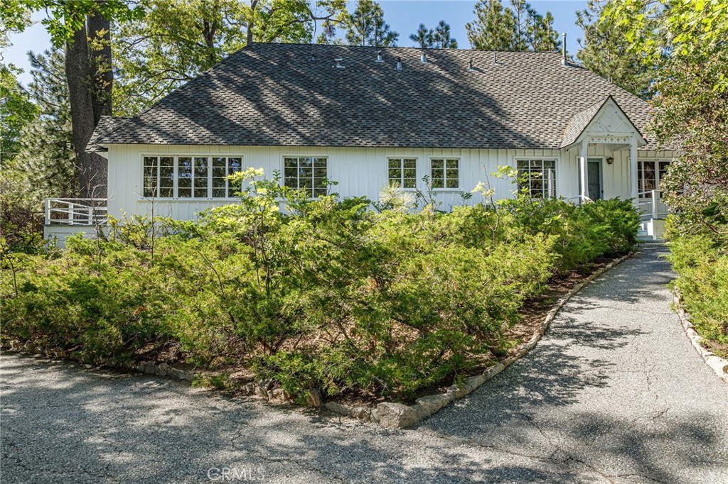28641 North Shore Road Property Photo 7