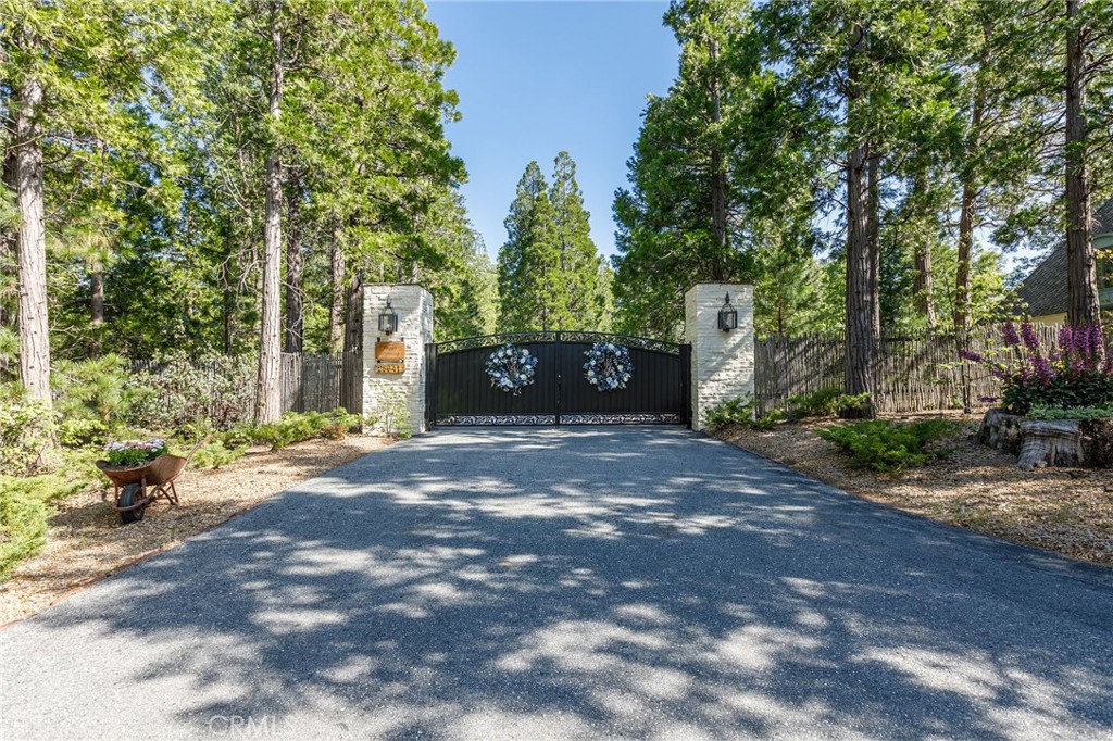 28641 North Shore Road Property Photo 10