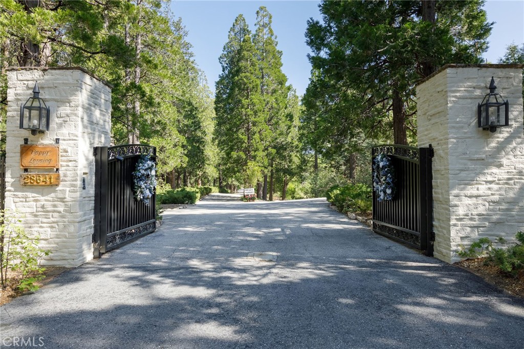 28641 North Shore Road Property Photo 11
