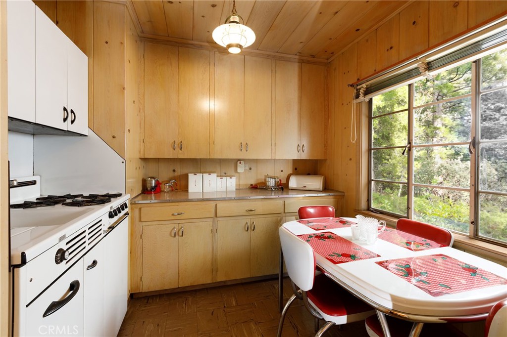 28641 North Shore Road Property Photo 59