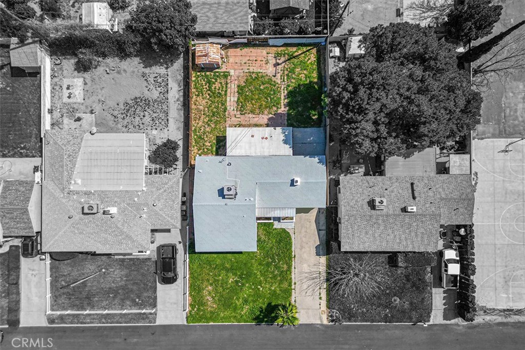 6821 Elmwood Property Photo 1
