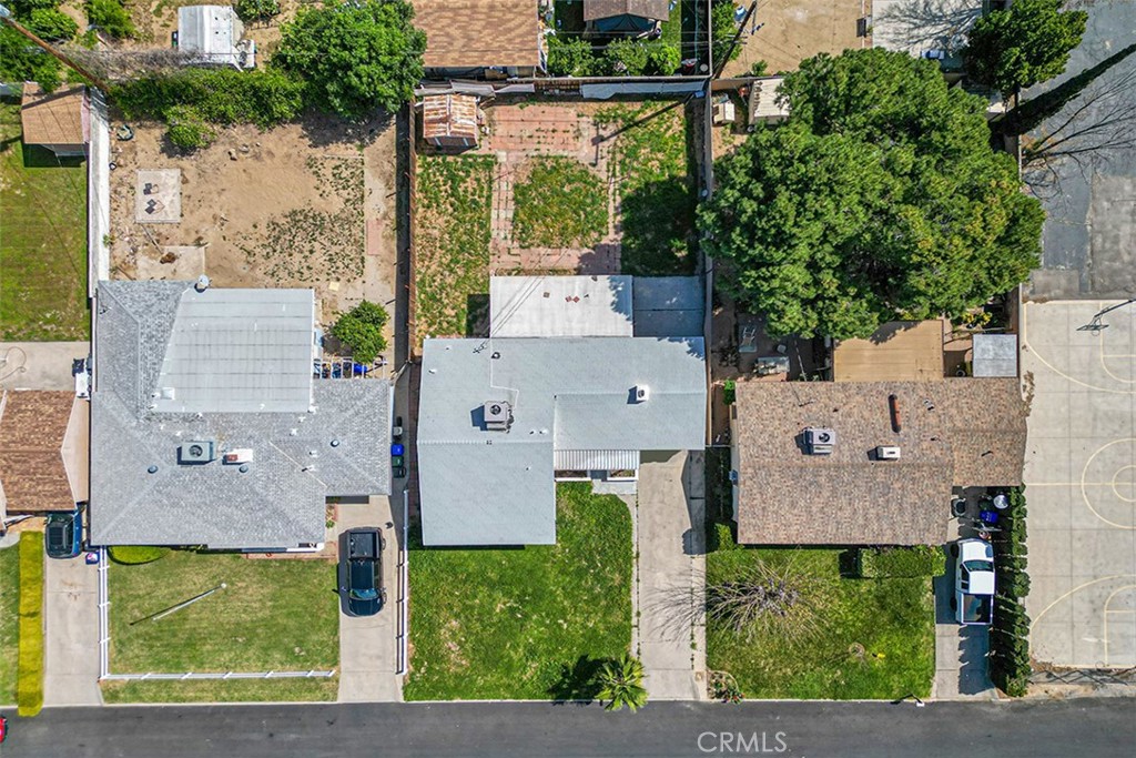 6821 Elmwood Property Photo 3