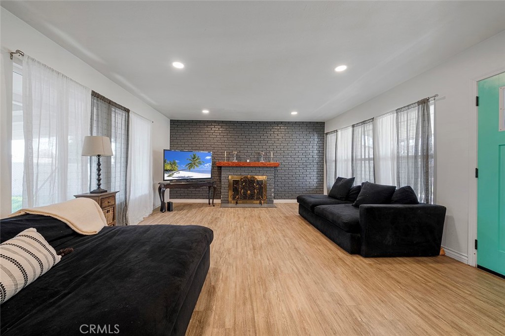 6821 Elmwood Property Photo 10